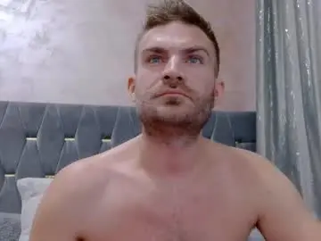 Chaturbate Live Sex Cam of 10in_deluxe