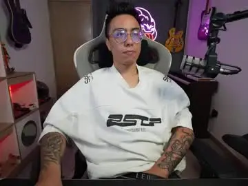 Chaturbate Live Sex Cam of bigxboy96