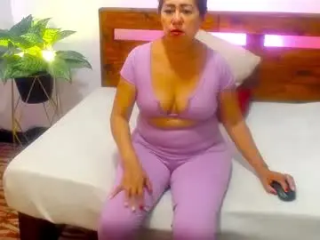 Chaturbate Free Porn Cam of yeseniaa25_