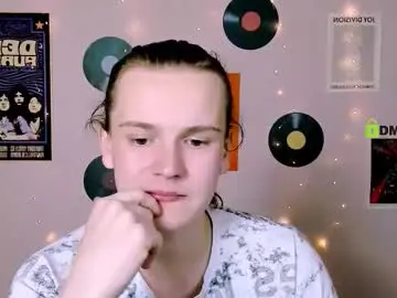 Chaturbate Live Sex Cam of leo_void