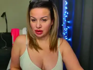 Chaturbate Adult Video Chat of mishamilf