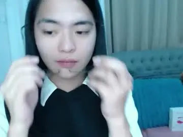 Chaturbate Live Sex Cam of zhaviahale