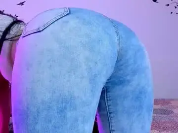 Chaturbate Live Sex Cam of ayheleen_sexygirl3