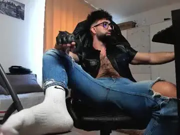 Chaturbate Live Sex Cam of liamaesthetic