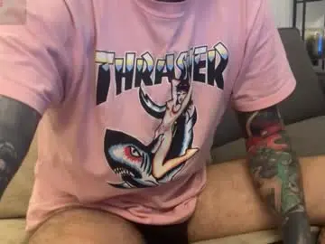 Chaturbate Free Porn Cam of max_reaves