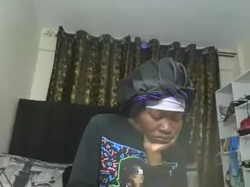 Chaturbate Adult Video Chat of miss_kiarrafit