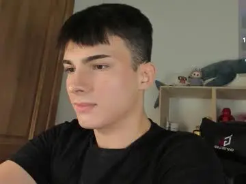 mystic_evan from chaturbate