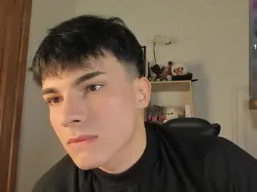 Chaturbate Best live sex cam show of mystic_evan