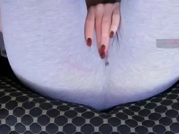 Chaturbate Live Sex Cam of love_hard_kiru