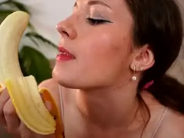 Chaturbate Free Live Porn of candieschriber