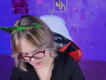 Chaturbate Watch Live Sex Cams of madeline_doll