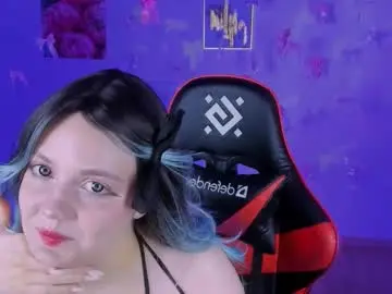 Chaturbate Live Sex Cam of madeline_doll