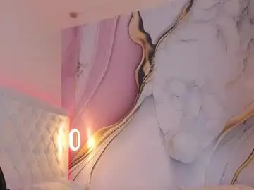 Chaturbate Live Sex Cam of lucy_milf_474