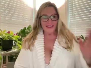 Chaturbate Best live sex cam show of milf_goddess