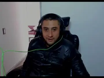 Chaturbate Nude Webcam of johnny_seens1