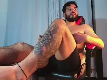 Chaturbate Live Sex Cam of lucasbeaumont