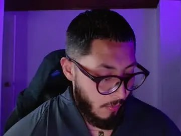 Chaturbate Live Sex Cam of muscle_cock32