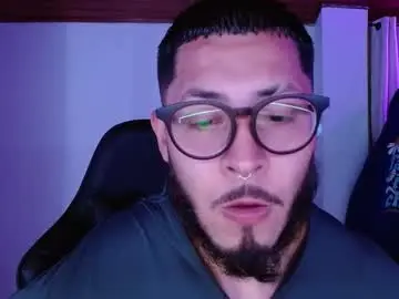 Chaturbate Free Live Porn of muscle_cock32