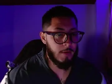 Chaturbate Sex Chat of muscle_cock32