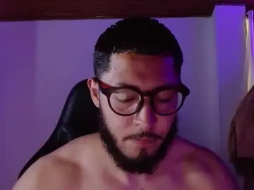 Chaturbate Sex Cam of muscle_cock32