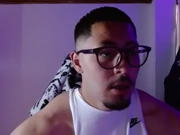 Chaturbate Sex Cam of muscle_cock32