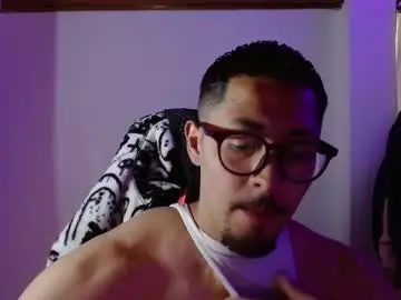 Chaturbate Live Sex Cam of muscle_cock32