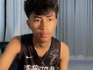 Chaturbate Nude Webcam of ur_fuckerbttm