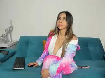 Chaturbate Live Sex Cam of victoria_jhones