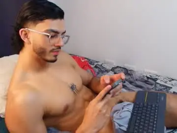 Chaturbate Free Live Porn of axel_stein03