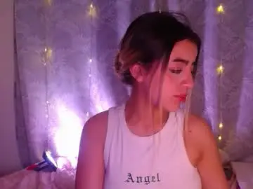 Chaturbate Best live sex cam show of cute_emmma