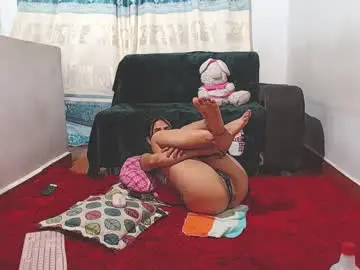 Chaturbate Free Live Porn of littlemia_777