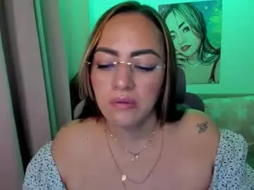 Chaturbate Live Sex Cam of marianalopez81