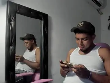 Chaturbate Live Sex of alucard_smith_