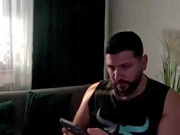 Chaturbate Live Sex Cam of gold_alpha_boy