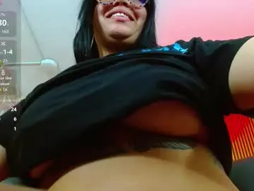 Chaturbate Free Porn Cam of martina_tay