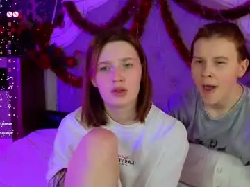 Chaturbate Free Porn Cam of berry_assortment