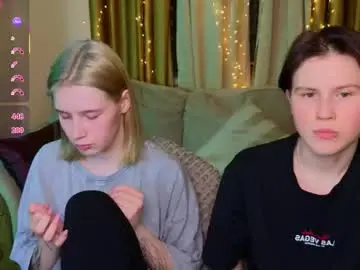 Chaturbate Watch Live Sex Cams of berry_assortment