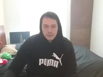 Chaturbate Live Sex Cam of danruiz33