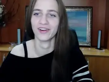 Chaturbate Adult Webcam of smilequeen_3