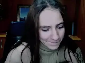 Chaturbate Free Porn Cam of smilequeen_3