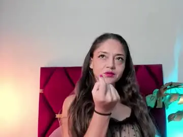 Chaturbate Live Sex Cam of eloisequinn