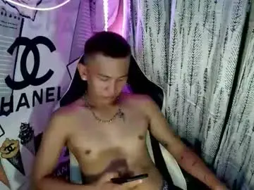 Chaturbate Free Live Porn of ralfhuge24