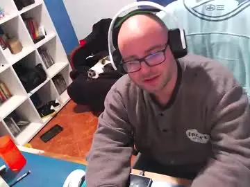 Chaturbate Best live sex cam show of ravingr3d3