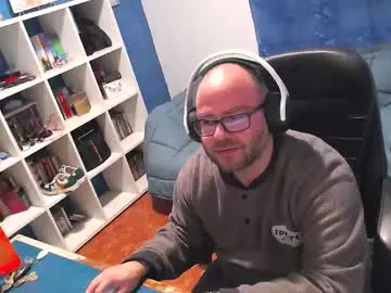 Chaturbate Watch Live Sex Cams of ravingr3d3