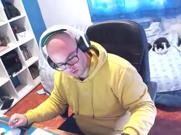 ravingr3d3 from chaturbate