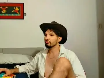 Chaturbate Live Sex Cam of camilosaennz