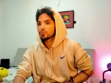 Chaturbate Watch Live Sex Cams of camilosaennz