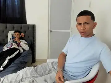 Chaturbate Best live sex cam show of kings_latins