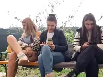 Chaturbate Sex Cam of squirt_bunny77