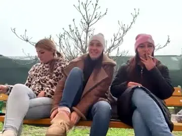 Chaturbate Free Live Porn of squirt_bunny77